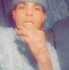 Meet your Posher, Taylor